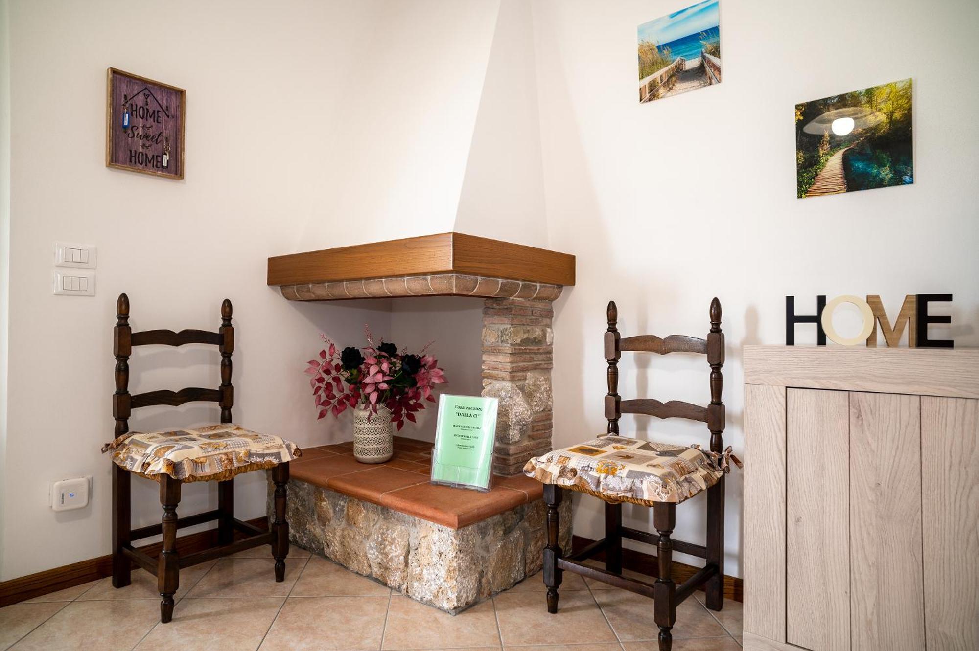 Casa Vacanze Dalla Ci Capezzano Pianore Екстериор снимка